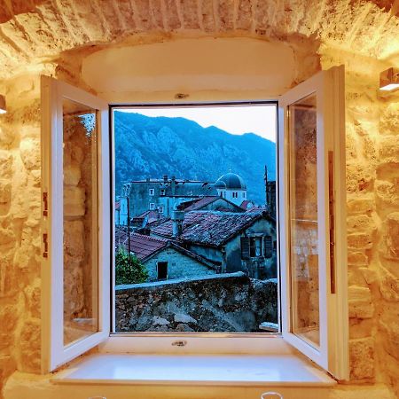 Romantic Rooftop View Hideaway- Old Town Nr 404 Apartment Kotor Bagian luar foto