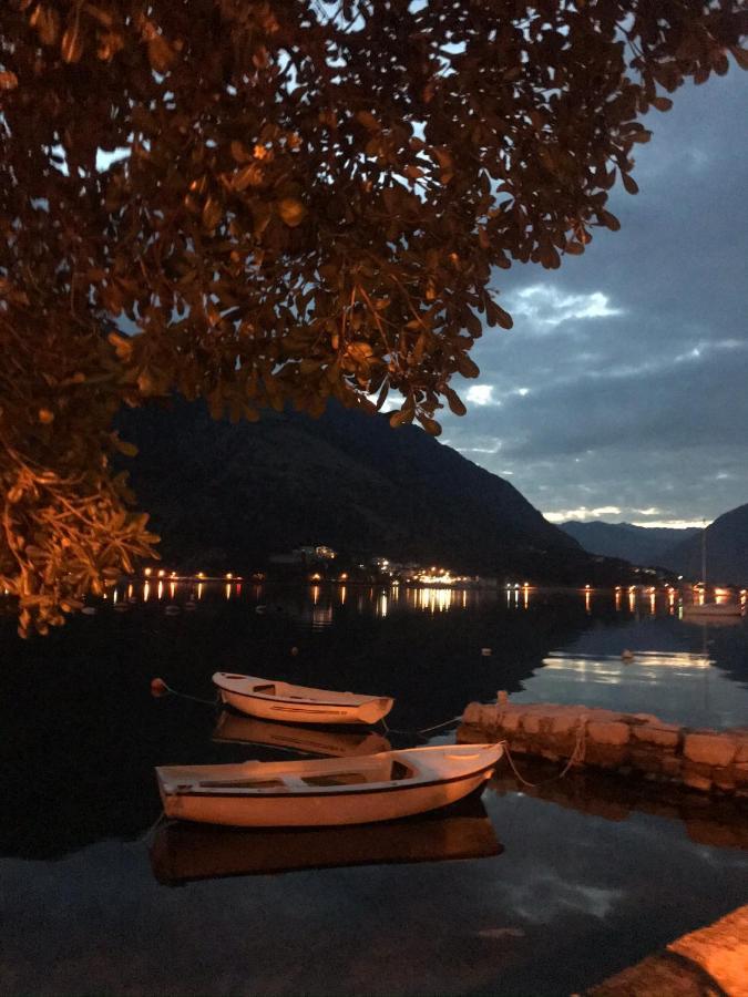 Romantic Rooftop View Hideaway- Old Town Nr 404 Apartment Kotor Bagian luar foto